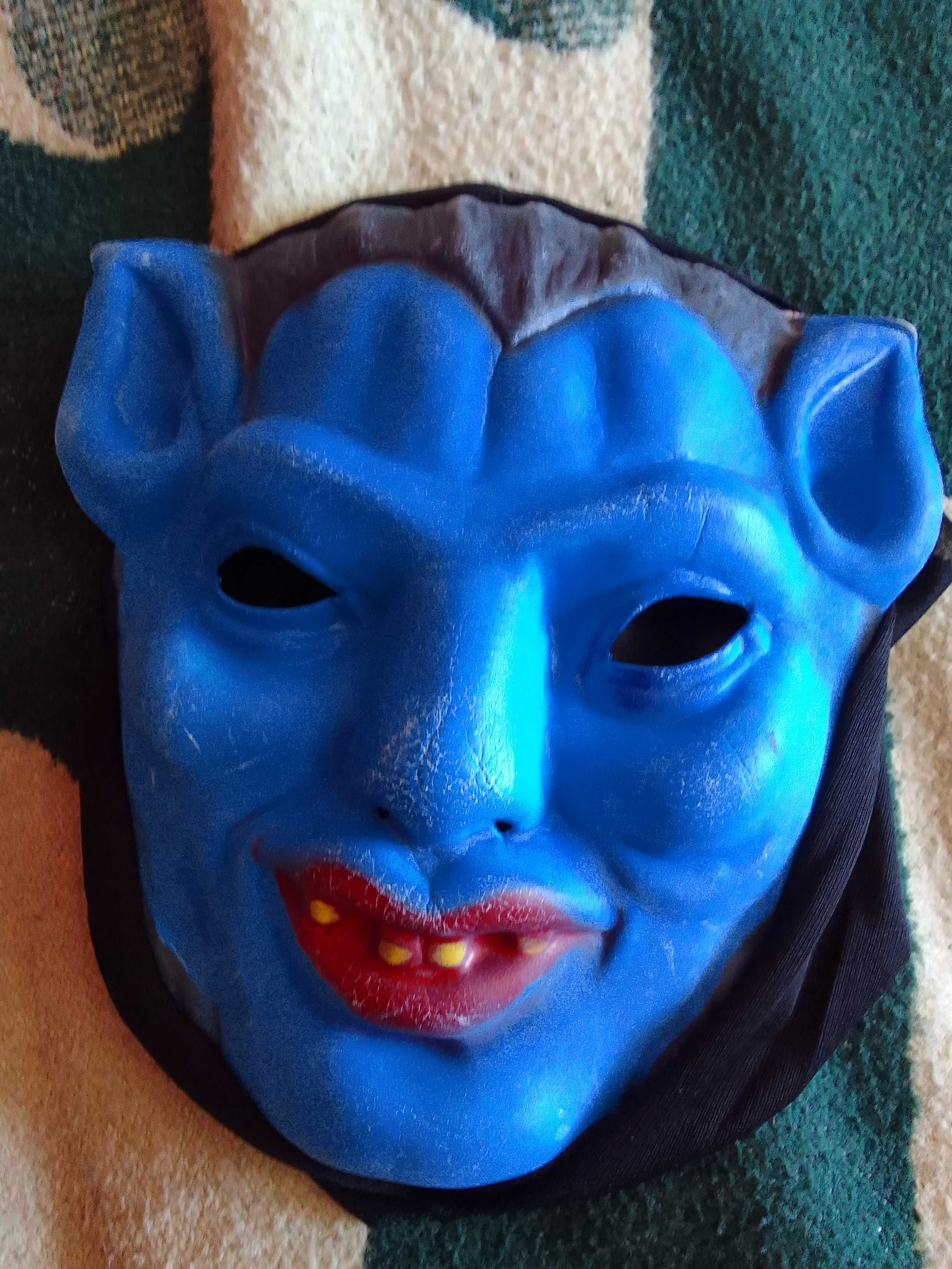 Страшна маска за Хелоуин