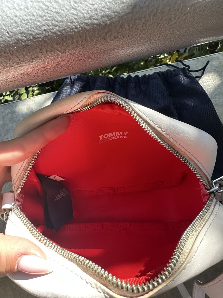 Дамска чанта Tommy Jeans