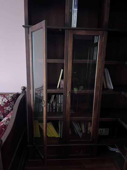 Класически комплект мебели за кабинет / библиотека