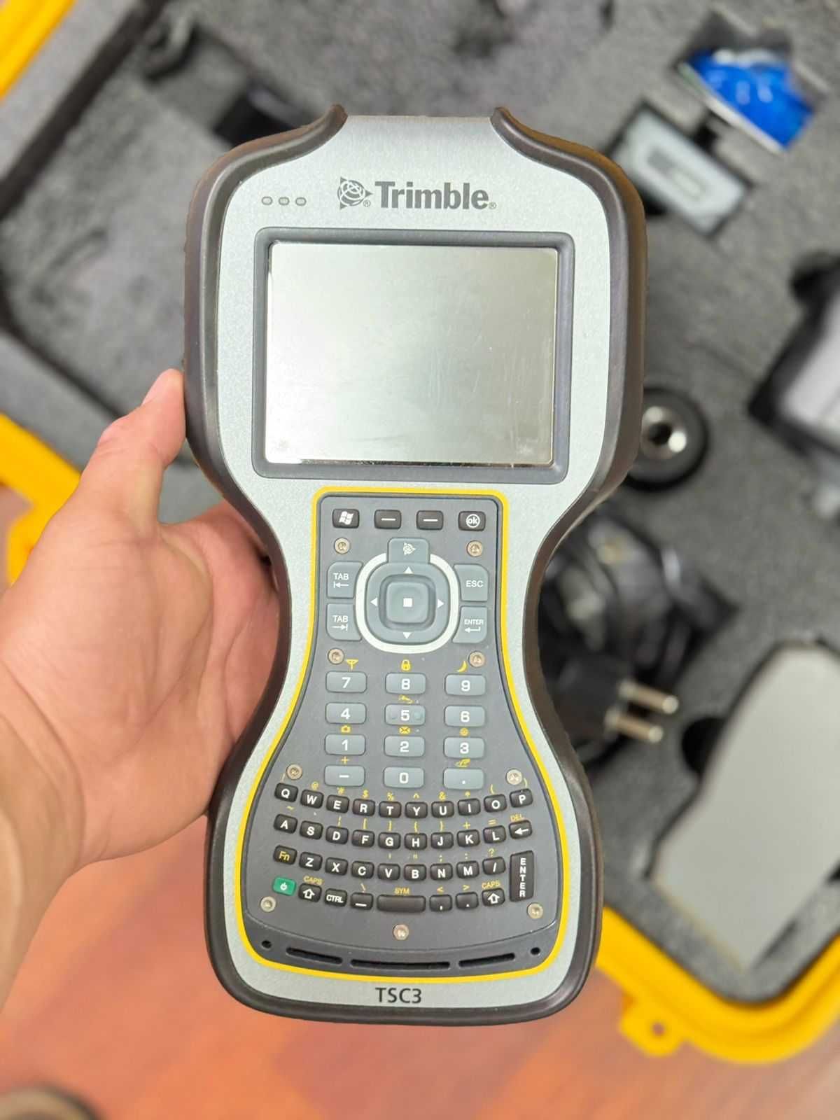 Trimble R10 LT, RTX, Radio 2w TX, GSM. контроллер TSC3