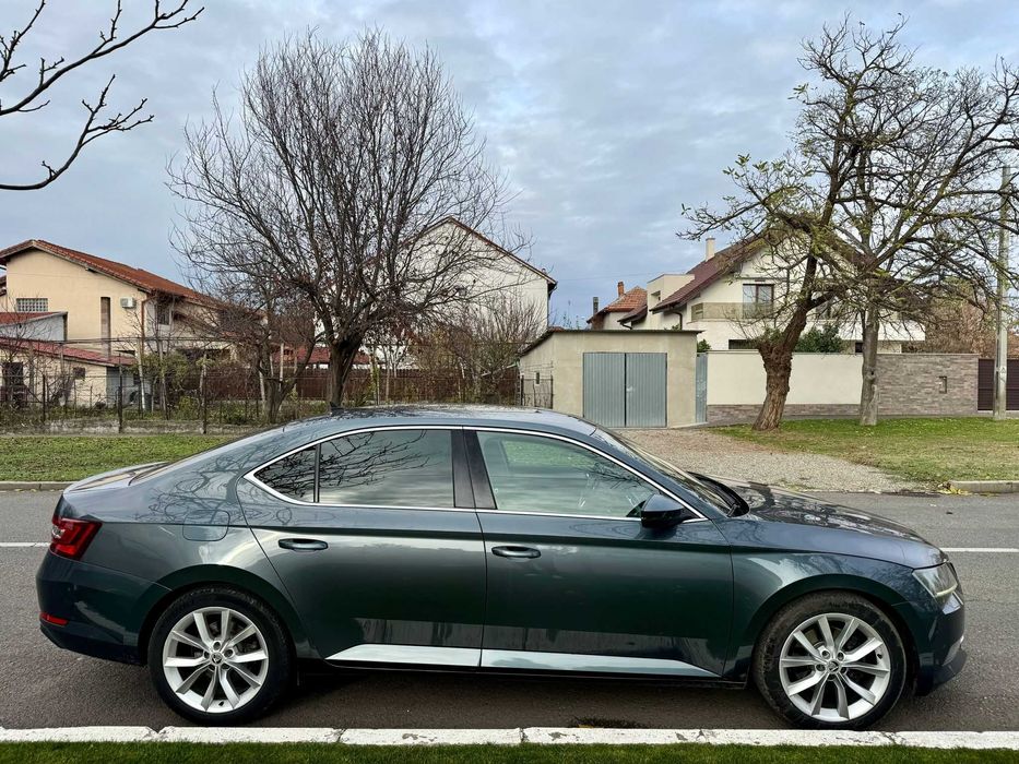 Skoda Superb 2.0 TDI, 190 CP, 4x4