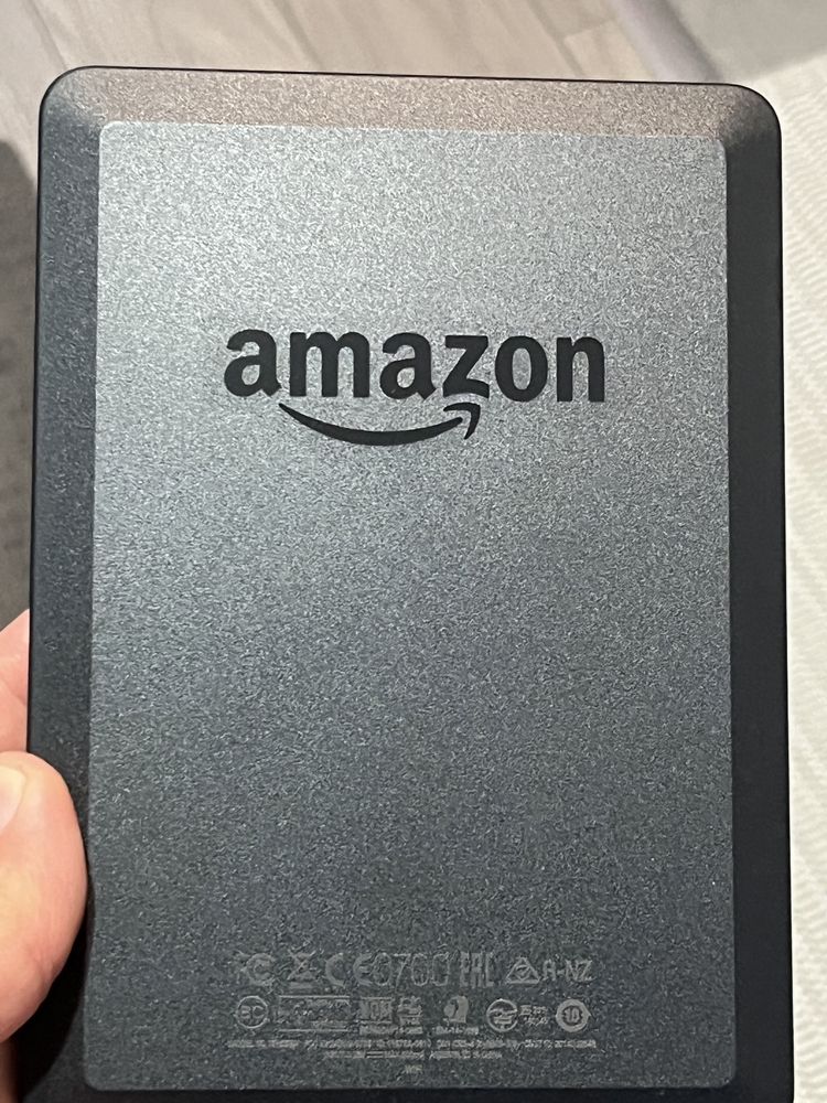 Amazon kindle WP63GW , generatie 7,bateria defecta