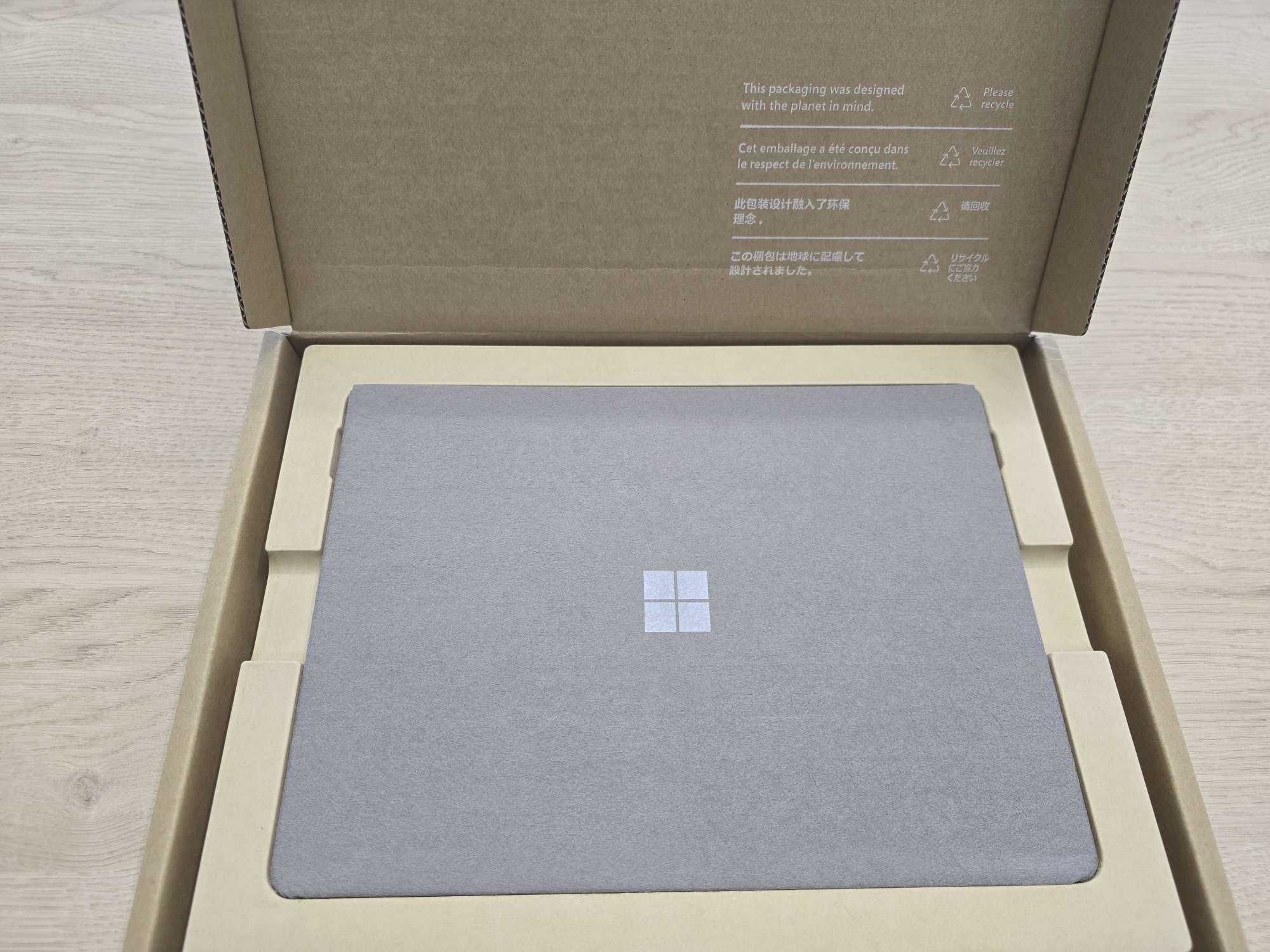 MS Surface Pro8 Intel Core i5-1145G7, 13inch, 8GB RAM, 128GB SSD