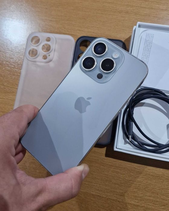 Ipfone 15 pro 128 gb.