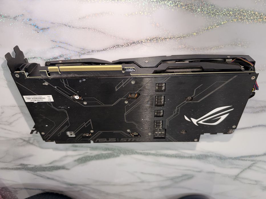 Placa video (GPU) ASUS rog strix RTX 2080 super oc