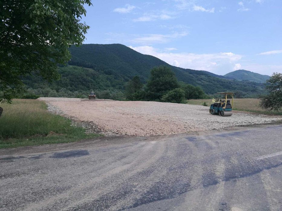 Teren de vânzare intre Vadu izei - Oncești + placă beton, (sighet)