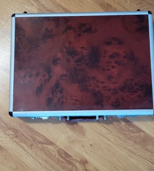 Geamantan/ valiza material usor