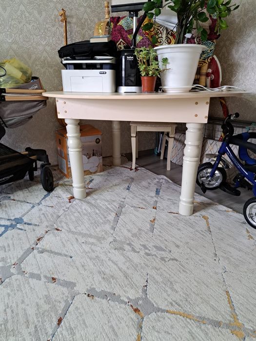 Бір стол бар жиналмалы 9 орындығымен