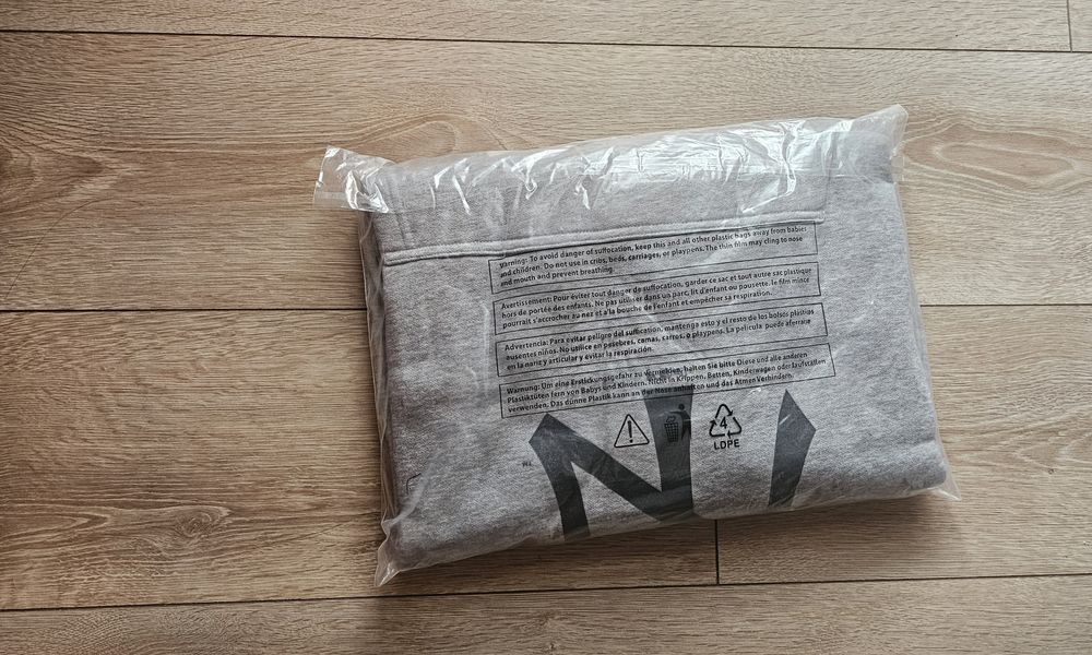 Hanorac New Era cu logo New York Yankees ,nou, XL