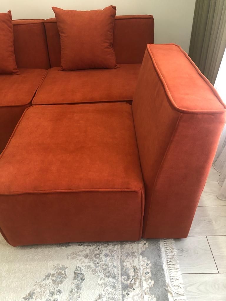 Продам модульный диван новый