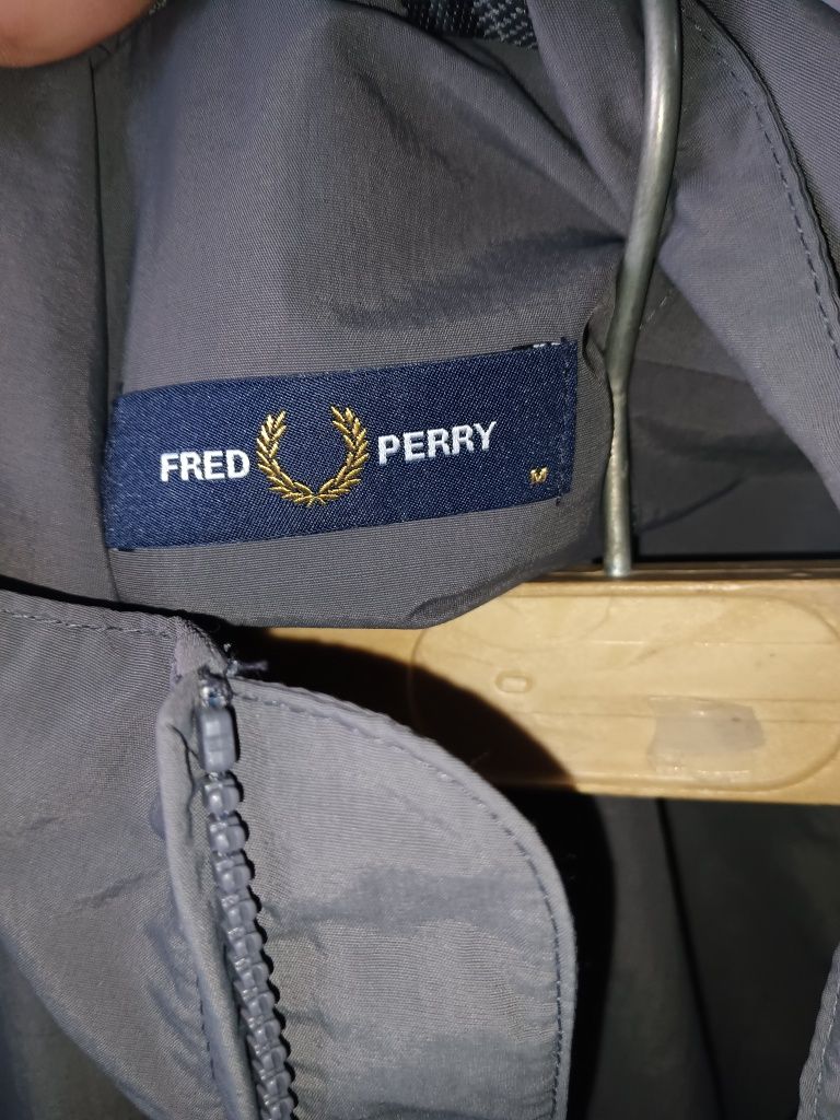 Fred Perry geaca de primăvară măsura M