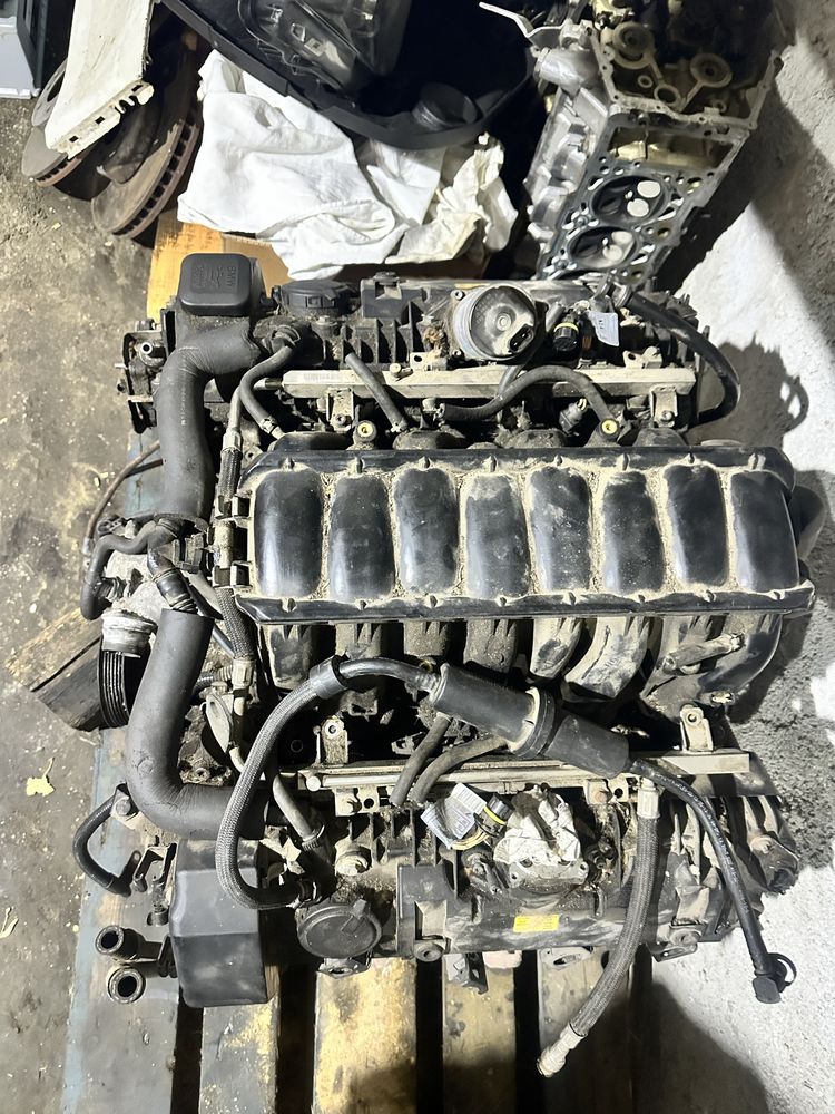 Двигател N62b40 306hp