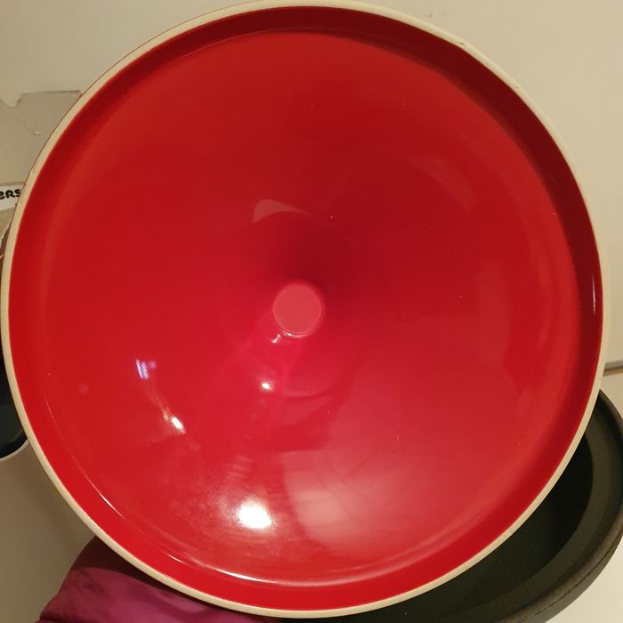 Vas tajine marocan, oala din fonta, capac conic din ceramica