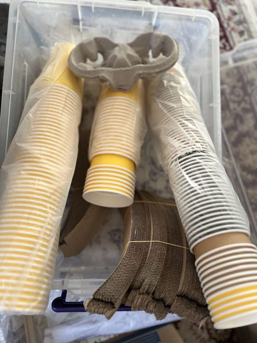 Холдеры,стаканы для кофе,вазы с цветами