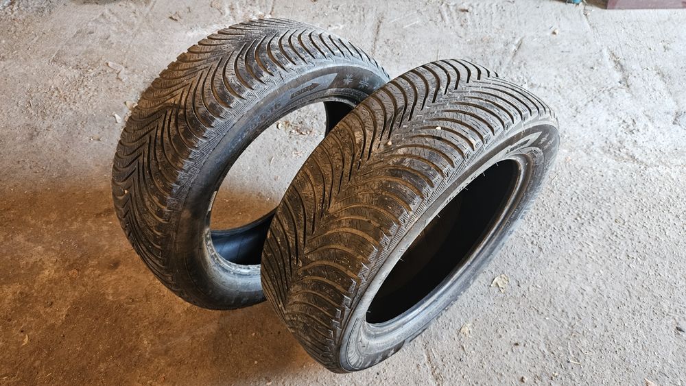 Гуми мишлен 205/55/16 зимни 2 бр.