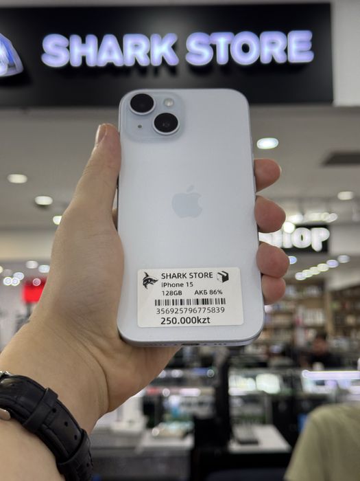 iPhone 15 128gb