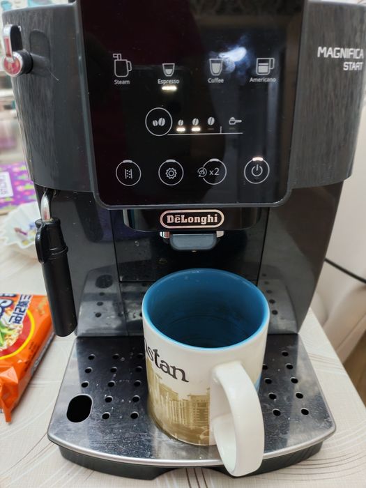 Кофемашина Delonghi Magnifica Start