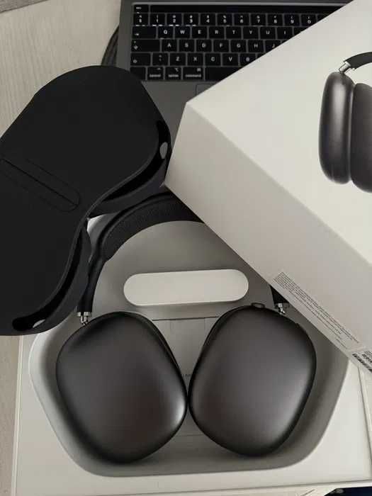 Airpods Max Space Grey