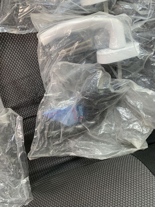 Дръжки за ПВЦ и алуминиева дограма чисто нови