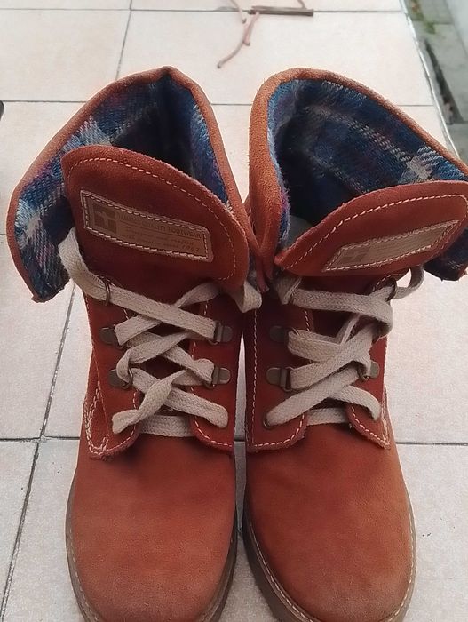 Дамски ботуши естествен велур