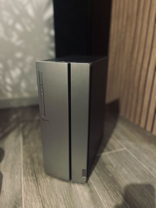 Pc Gaming compact Lenovo RX 6600