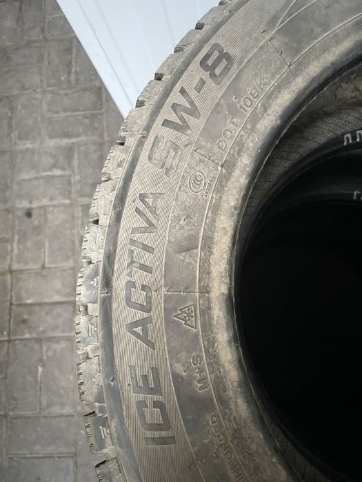 Продам шины в отличном состоянии