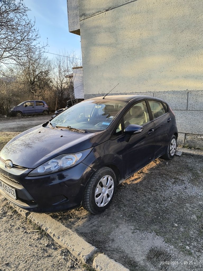 Ford Fiesta ГАЗ/Бензин 2011