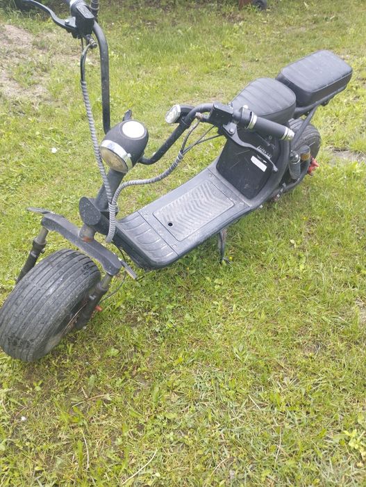 Vând scuter electric Harley