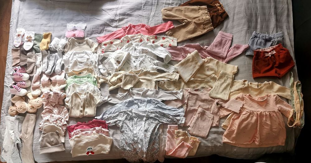 Лот бебешки дрехи за момичета 74 и 80 размер