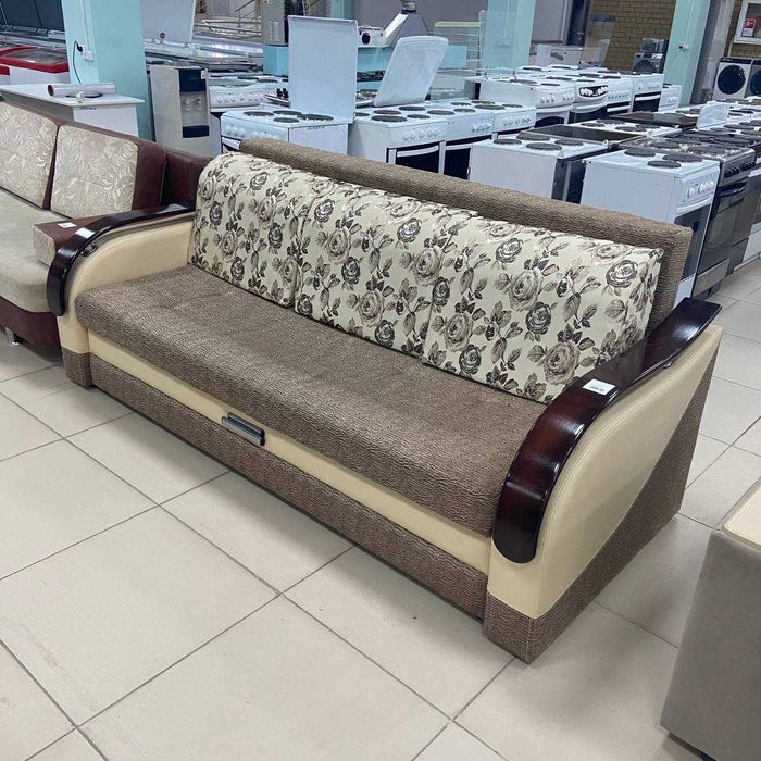 Диван Бабочка БУ раскладной. Рассрочка! Бесплатная доставка!