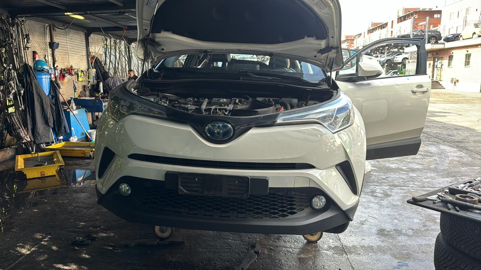 Piese Toyota CH-R 1.8B Hybrid. 2017-2019. Volan stinga