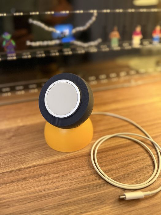 Стойка за MagSafe на Apple