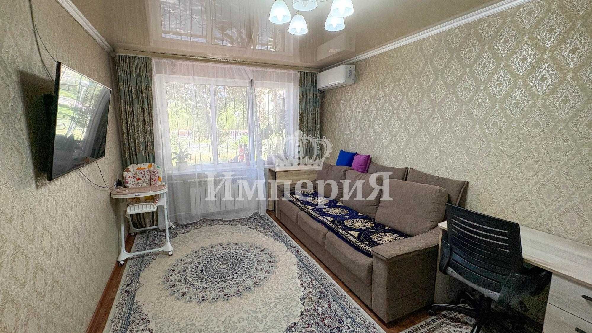Продам 2 ком кв ; мкрн