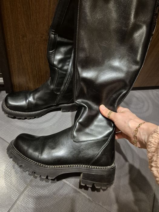 Cizme din piele, marime 36