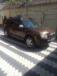 Se vinde dacia duster