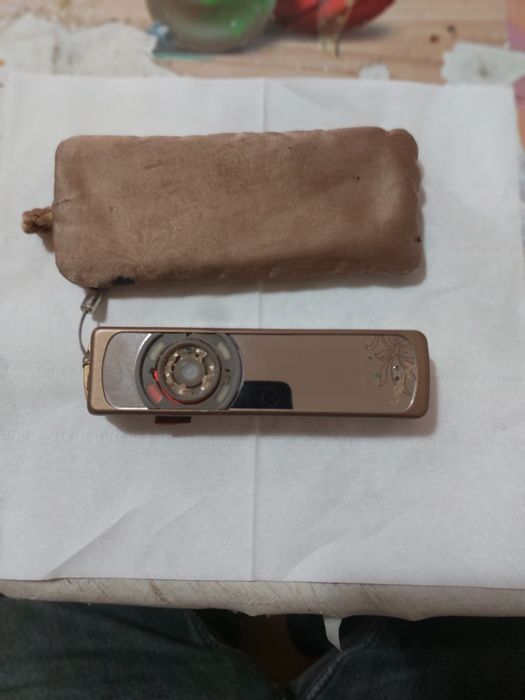 Vând Nokia 7380 impecabil liber în ori ce rețea tel ptr colecționari