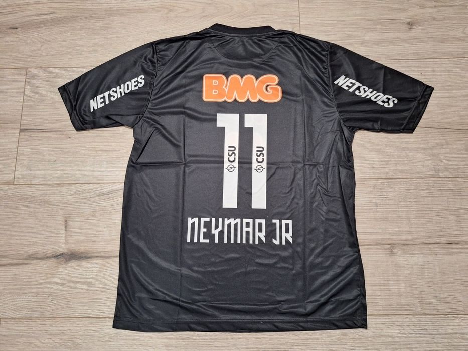 Футболна фланелка на Сантос #Неймар #11# ретро модел!