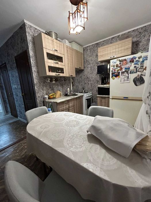 Продам уютную не угловую квартиру