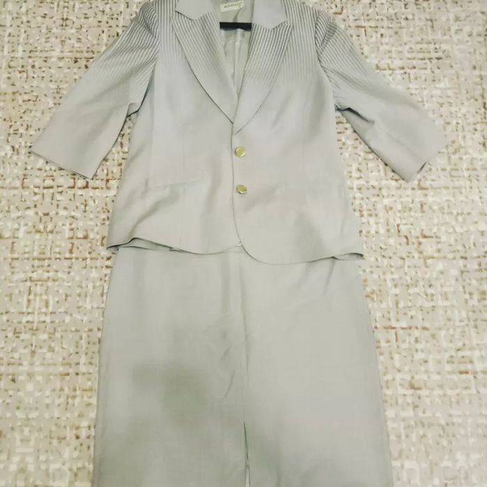 Платья по 9700, новые, европейские