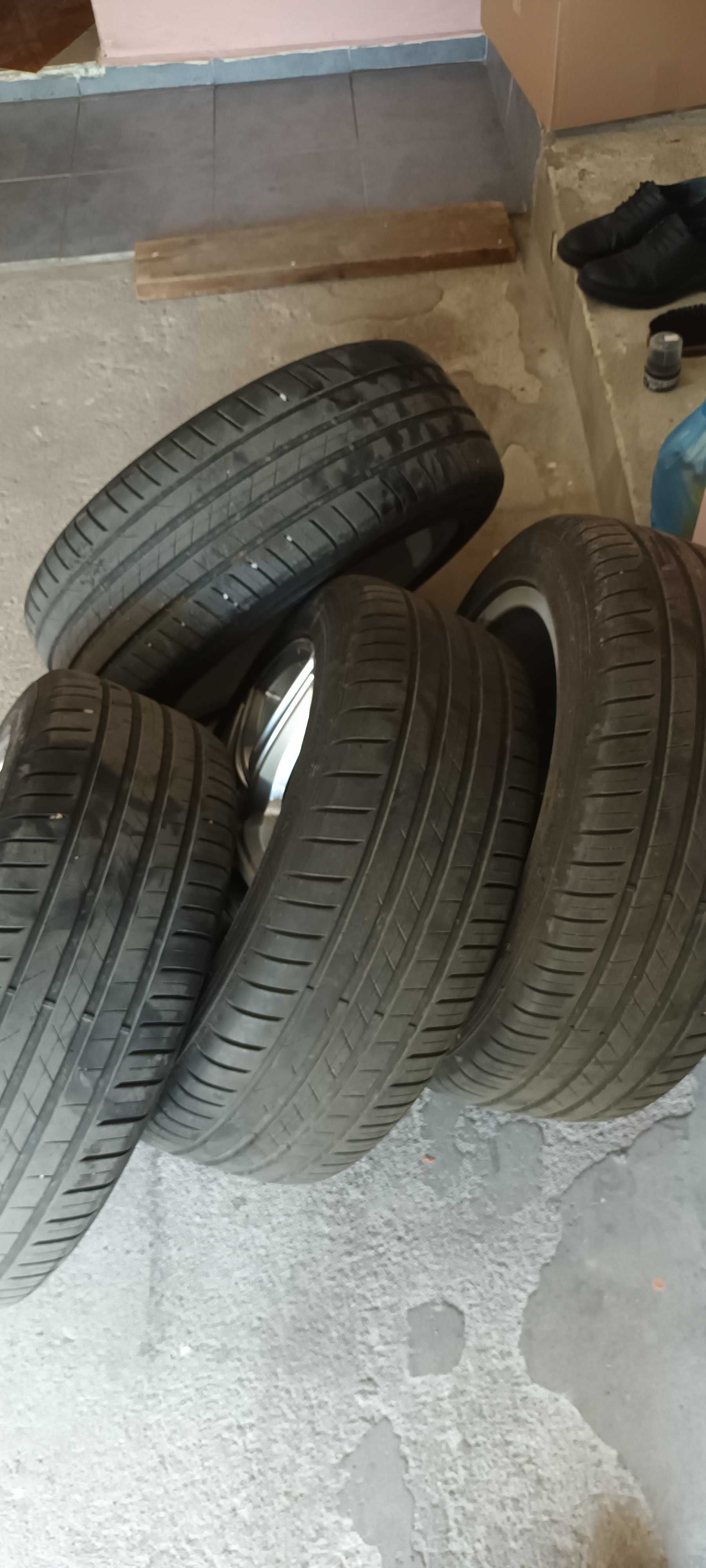 Продавам джанти 17 цола за Пасат Ауди