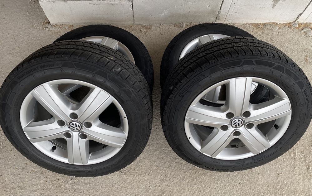 Jante R17 Originale Vw T5,T6 Anvelope foarte bune 215/60C M+S