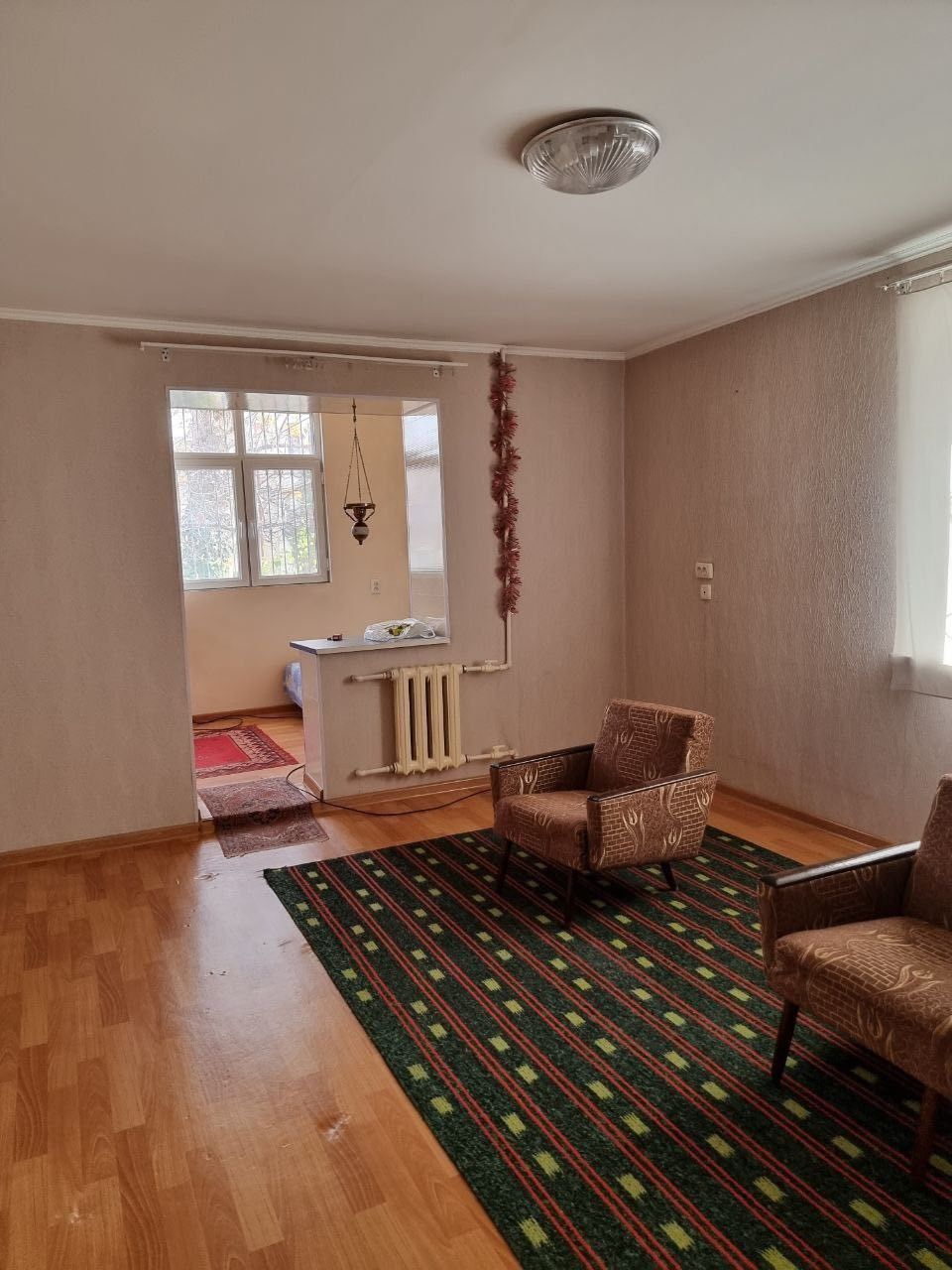 Продам квартиру возле метро Чиланзар