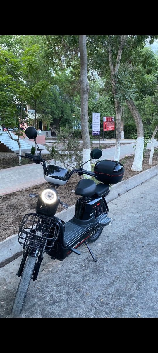 Skuter 200 km yurgan