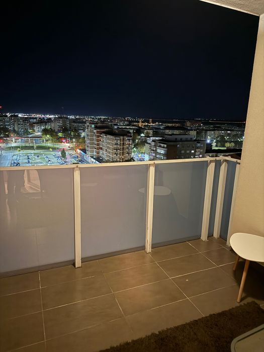 Închiriez apartament ARED Supeco