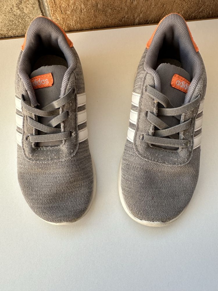 Маратонки adidas