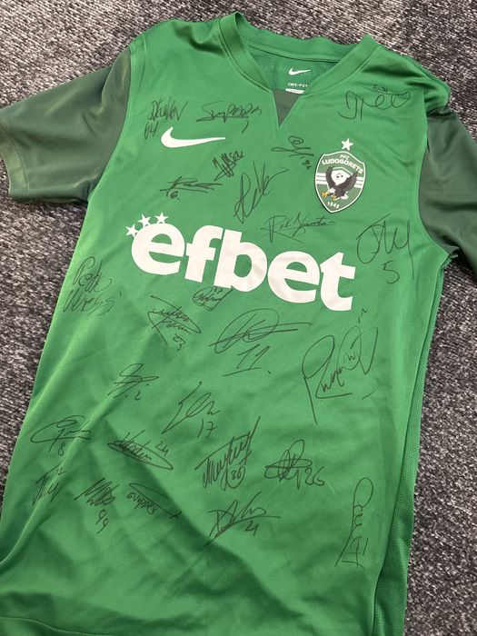 Подписана тениска на Ludogorets