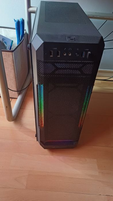 Компютър ryzen 5 2600,rx 6600,16gb ram