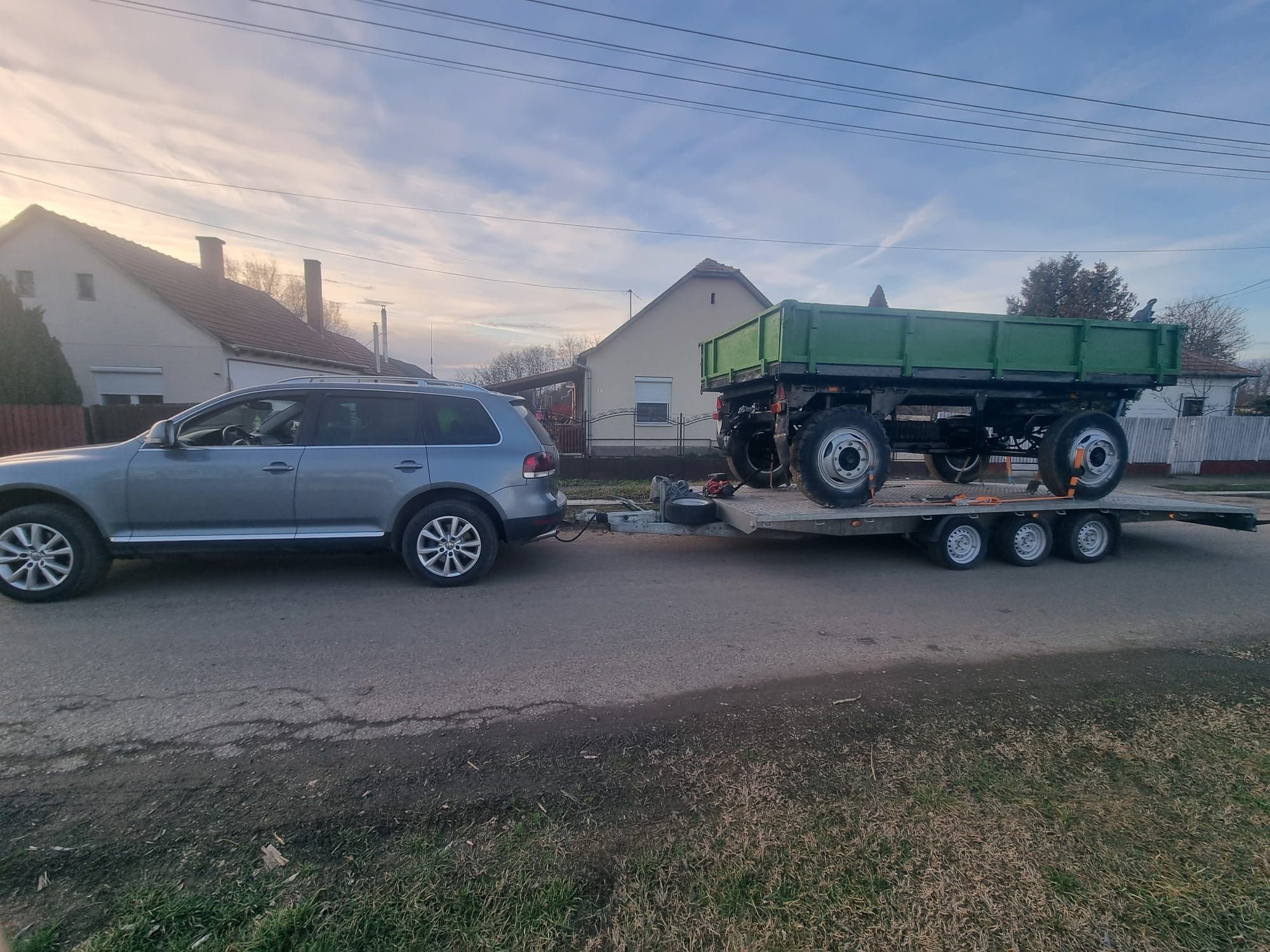 Transport Auto POLONIA- Tractări Dube/Utilaje/Rulote ORADEA
