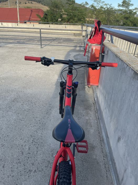 Bicicleta MTB TREK X-Caliber 8