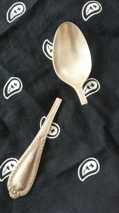 Продам чайную ложечку, настоящее серебро, сломано на загибе.